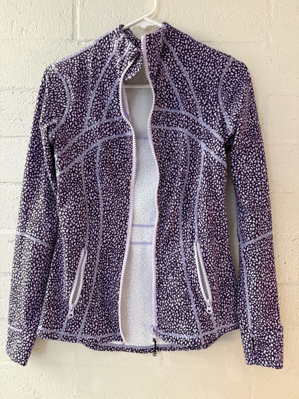lululemon athletica Purple Patterned Full-Zip jacket - Picture 2 of 6
